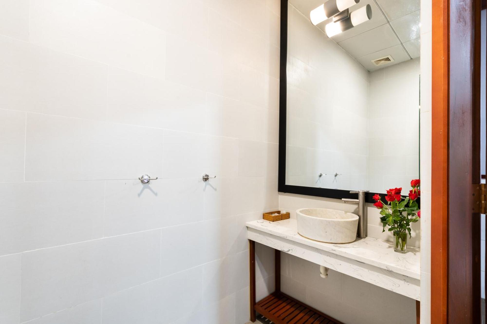 Van Hoa Hotel Ho Chi Minh City Exterior photo